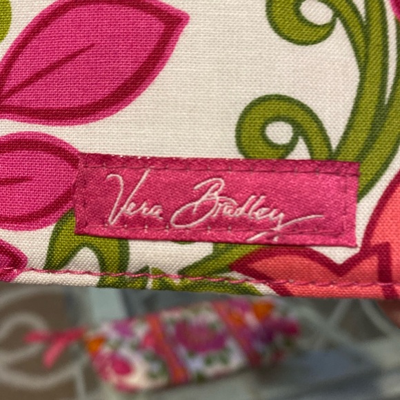 VERA BRADLEY VTG Beautiful Wallet/Bag & Checkbook Combo🌺💕 ‼️PRICE DROP‼️ - Picture 5 of 6